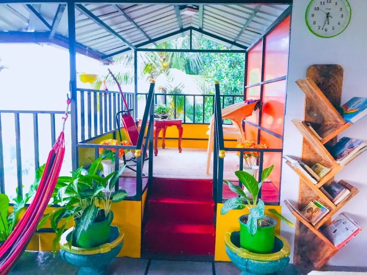 Hill Top View Point Homestay & Resort Peradeniya Villa